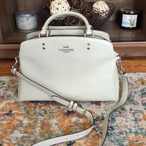 Coach Lillie Carryall Crossbody, Mint. GU.